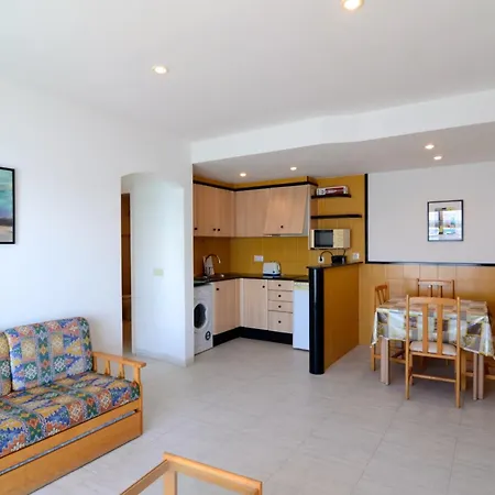 Apartament Treputxell 2-2 *